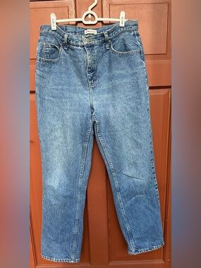Low-Rise Blue Denim Jeans - Women